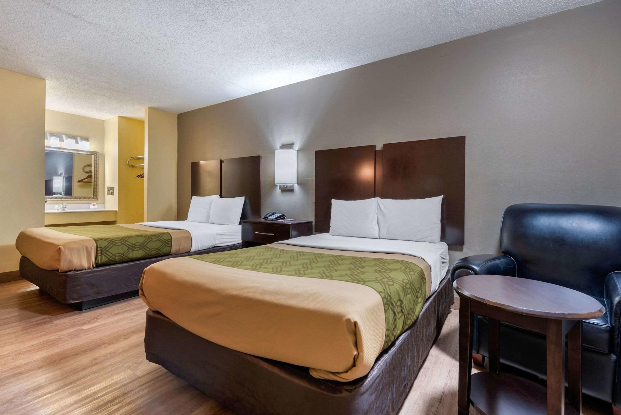 Lodge Econo Lexington